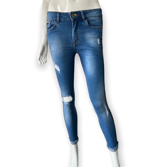 Zero Denim Ripped Jean Size 4 - Picture 5 of 13